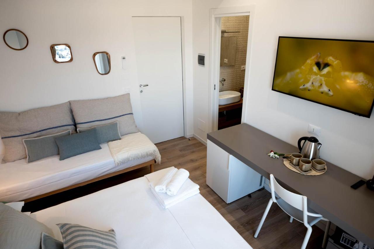 La Sirena Rooms Giardini Naxos Exterior photo